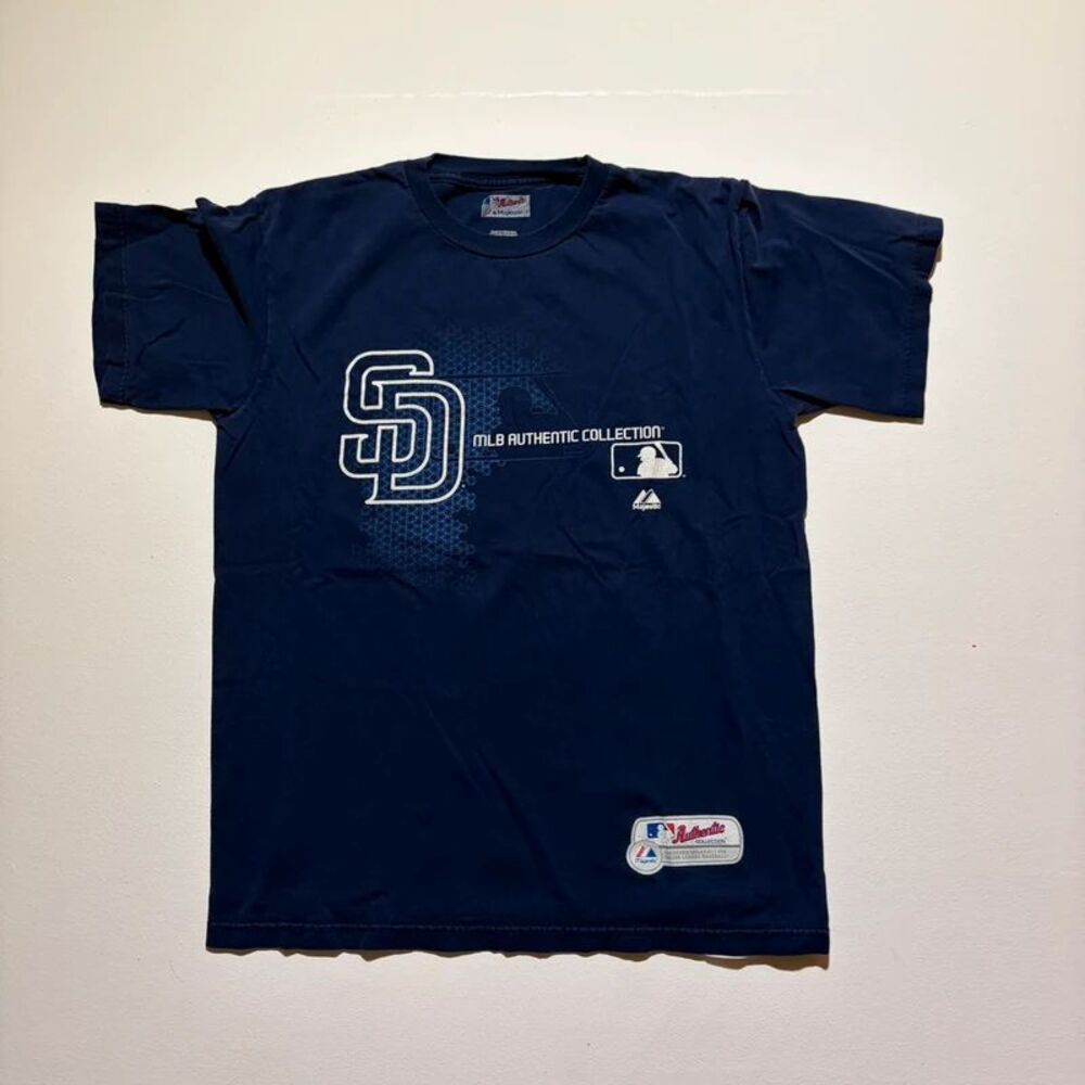 Retro Navy Blue San Diego Padres Graphic T shirt